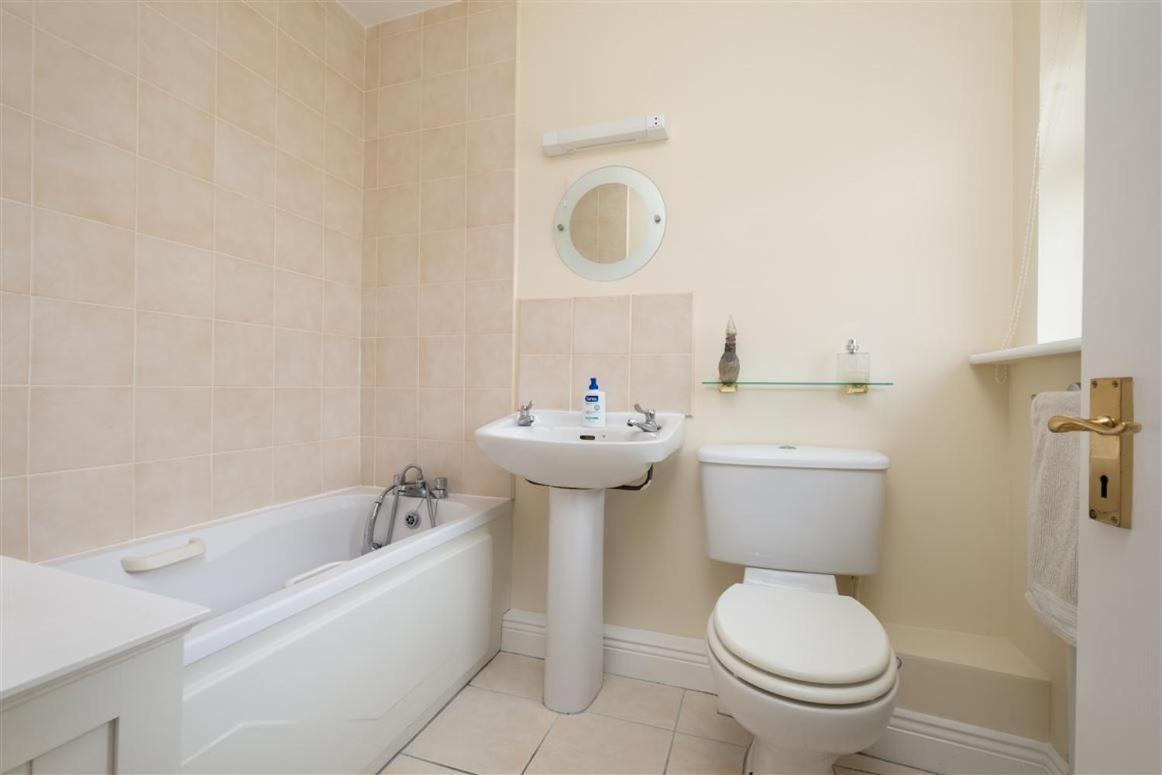 2 Cosy Bedrooms In A 3 Bed Home Tyrrelstown Экстерьер фото